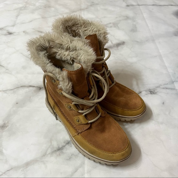 Sorel Womens Winter Boots - Picture 2 of 8